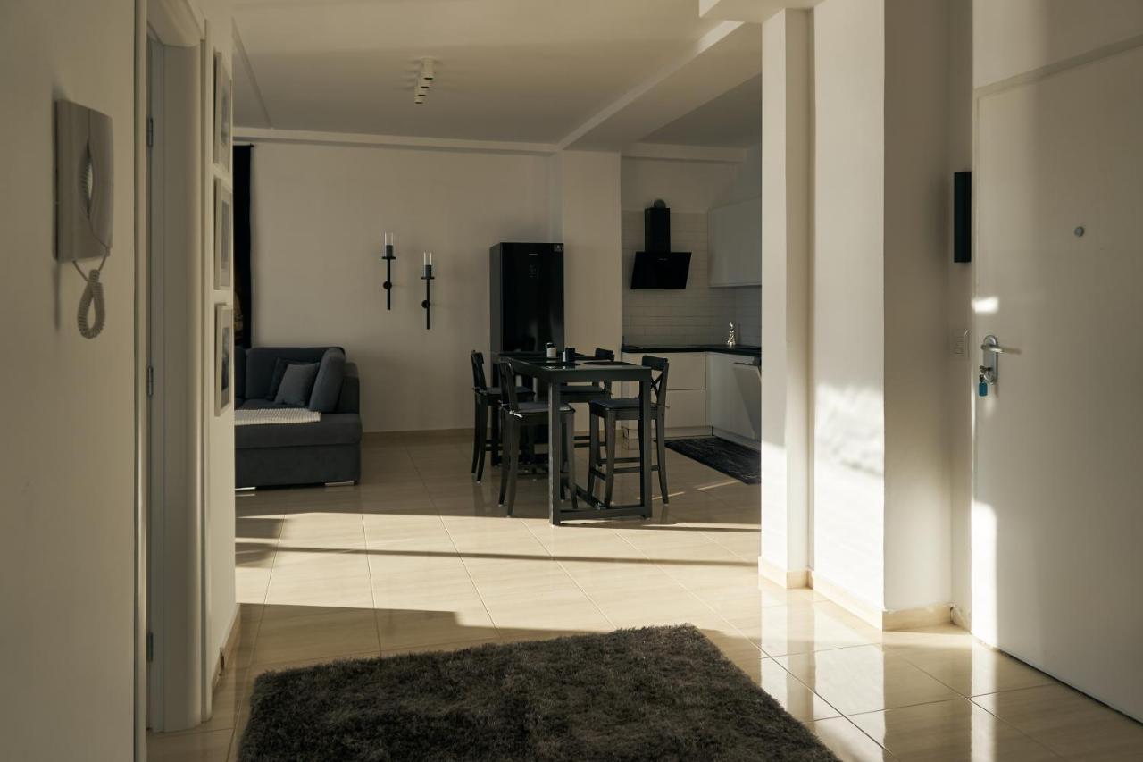 The Garrison Apartment Саранда Екстер'єр фото